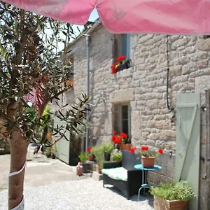 Couette-café Maison Des Maquisards, Berrien